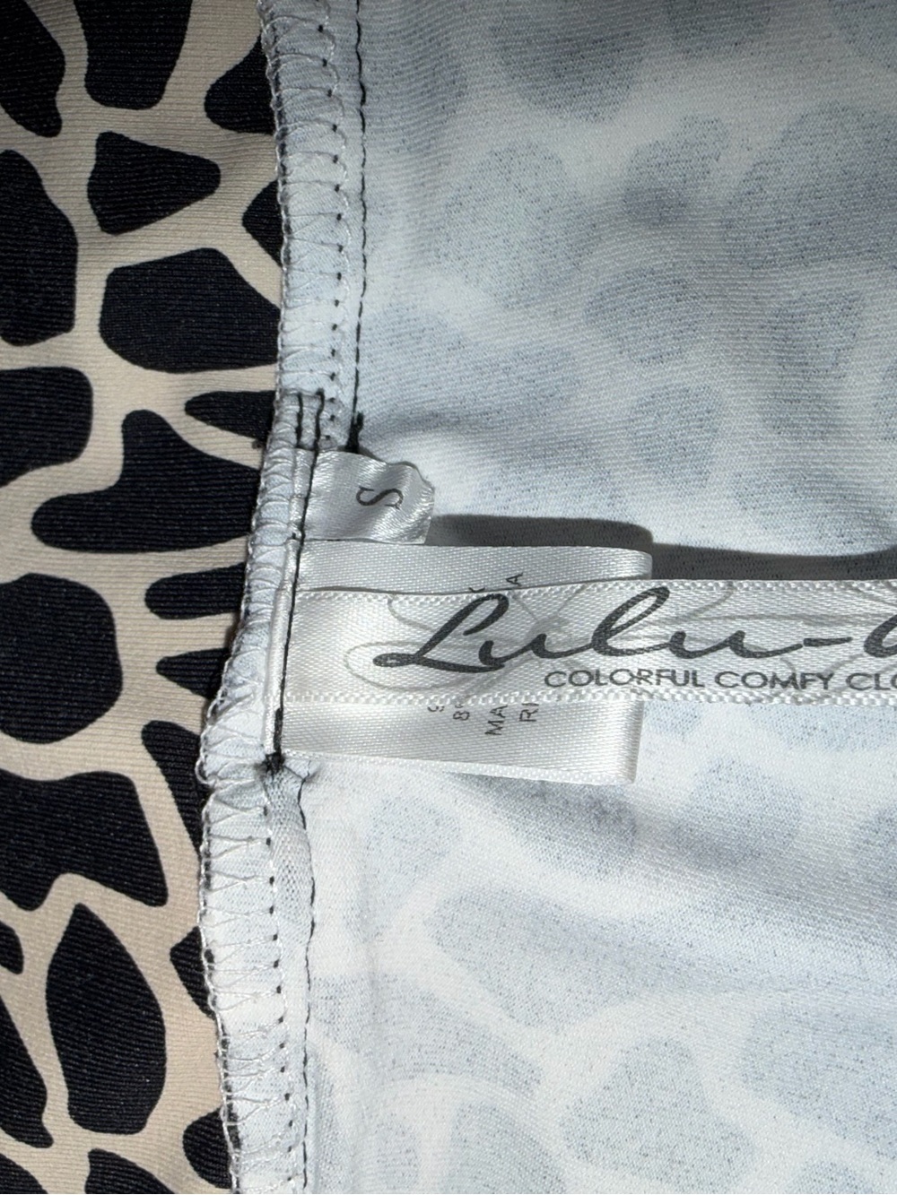 Lulu-B Womens Black and Tan Patterned Skort NWOT Size S - Picture 4 of 4